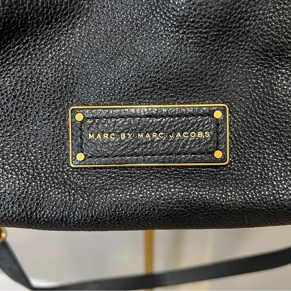 Marc by Marc Jacobs Too Hot To Handle Bentley Tote Bag - Picture 2 of 16